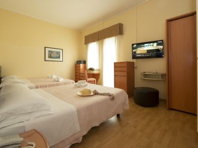 WhatsApp Image 2023-05-04 at 09.34.37