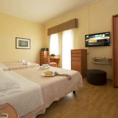 WhatsApp Image 2023-05-04 at 09.34.37